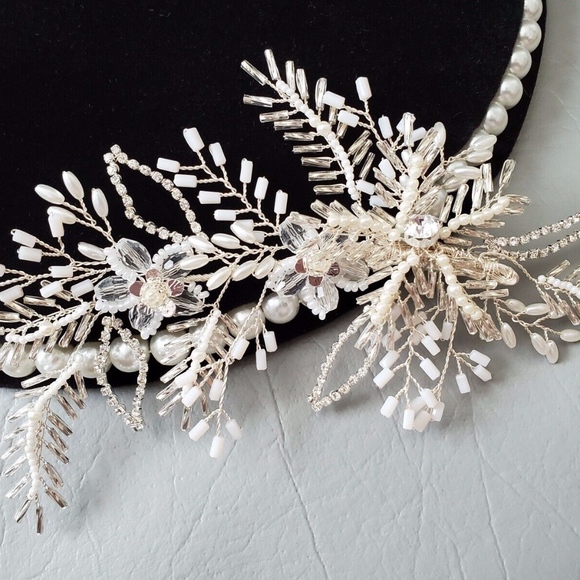 Bridal hair headpiece Crystal Large Flower Bride main image 5